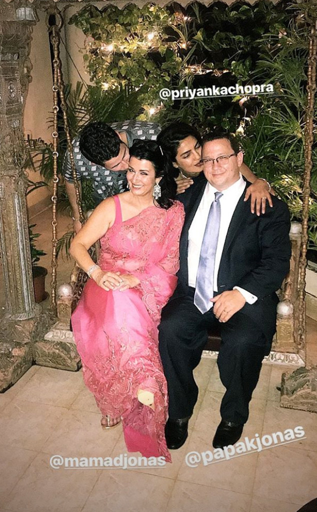 Priyanka Chopra, Nick Jonas Priyanka Chopra, Nick Jonas